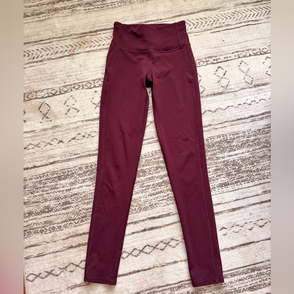 Vuori Burgundy High Rise Leggings | Size XS